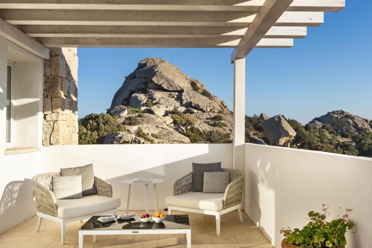 Hotel Grand Relais Dei Nuraghi (Adults Only) บายาซาร์ดิเนีย ภายนอก รูปภาพ